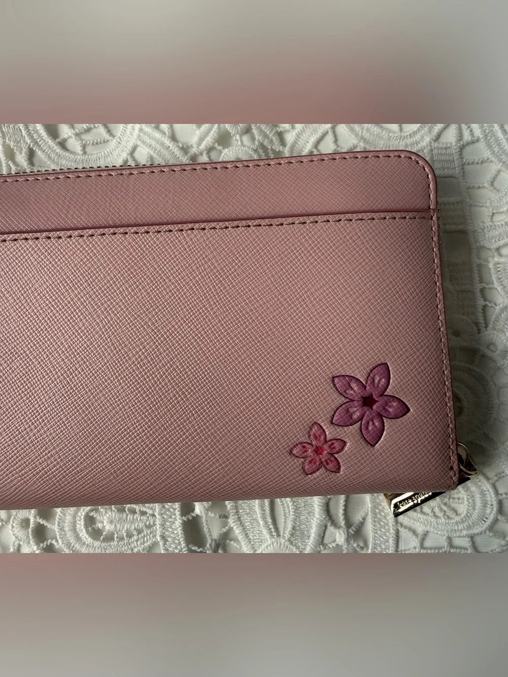 Kate Spade Hawaii Exclusive Hibiscus Zip Around Wallet